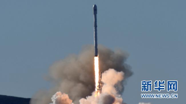 美猎鹰9火箭重返太空 首次成功在太平洋实现海上回收
