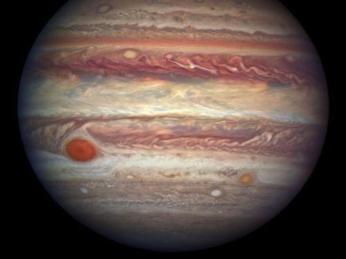 朱诺号带你探寻木星另一面