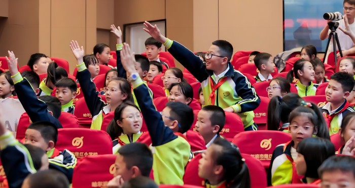 “走，去太空挖矿！”青年科学家与青少年共话太空探索