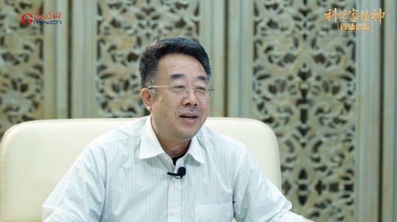 【科学家精神百场讲坛】港珠澳大桥总工程师：跨过困境的海，架起“争气”的桥
