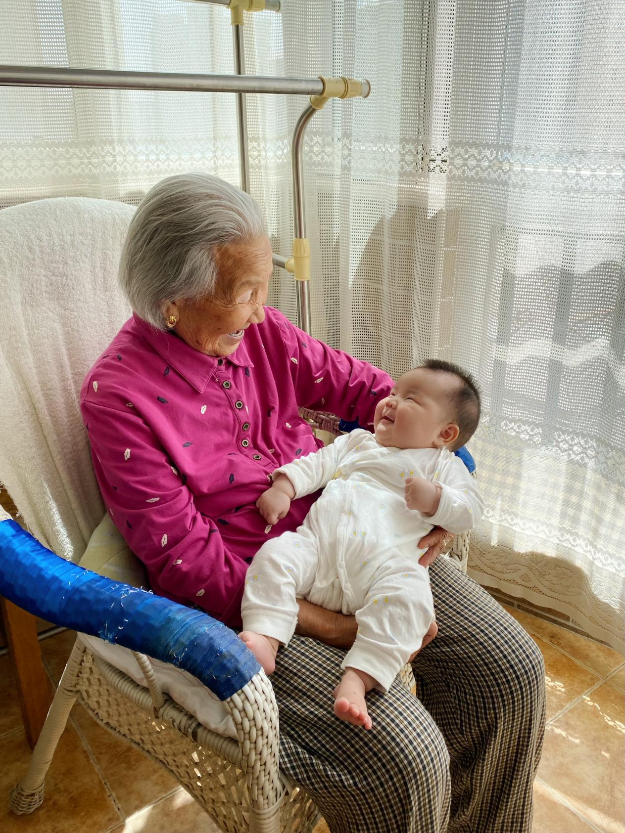 首都卫生健康系统2024年春雨榜优秀作品展播｜时光清浅，温暖相陪