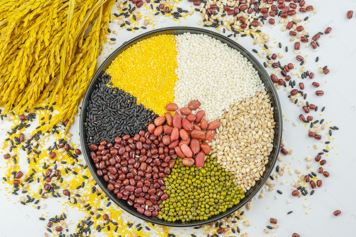 【大国粮策】从田间到餐桌，杂粮凭啥成了“新宠儿”