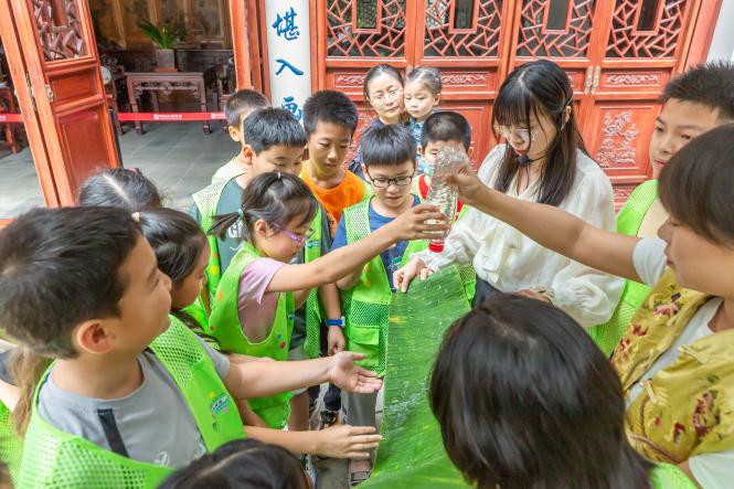 “爱上科技馆——园艺科技π”主题夏令营活动举办