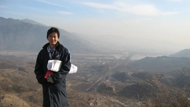 星辰闪耀时 | “为岩石立小传”:在科普的土壤中深耕地质情怀 星辰闪耀时 | “为岩石立小传”:在科普的土壤中深耕地质情怀