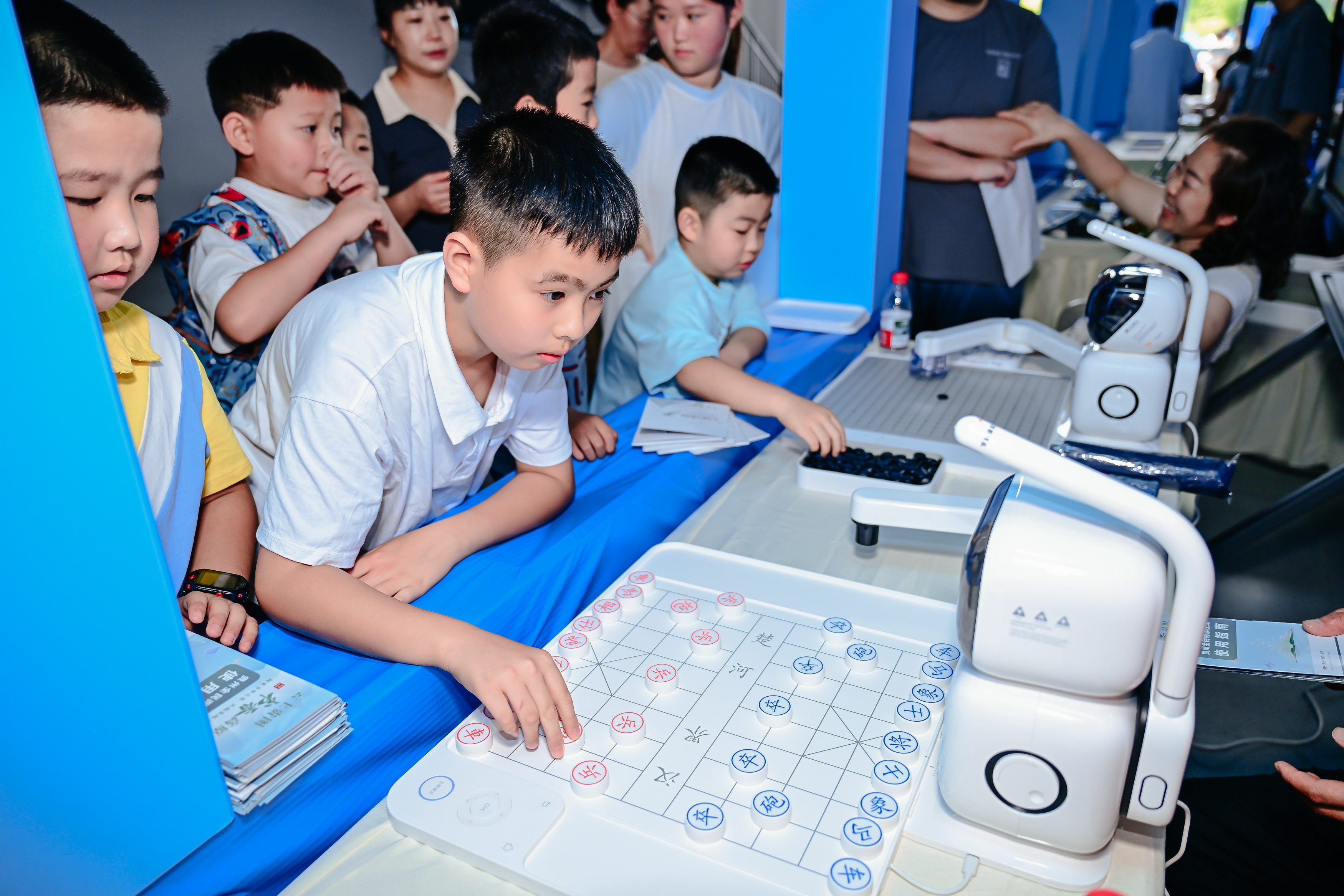 “数字中国”专题科普活动贵阳举办 解锁东数西算数字变革